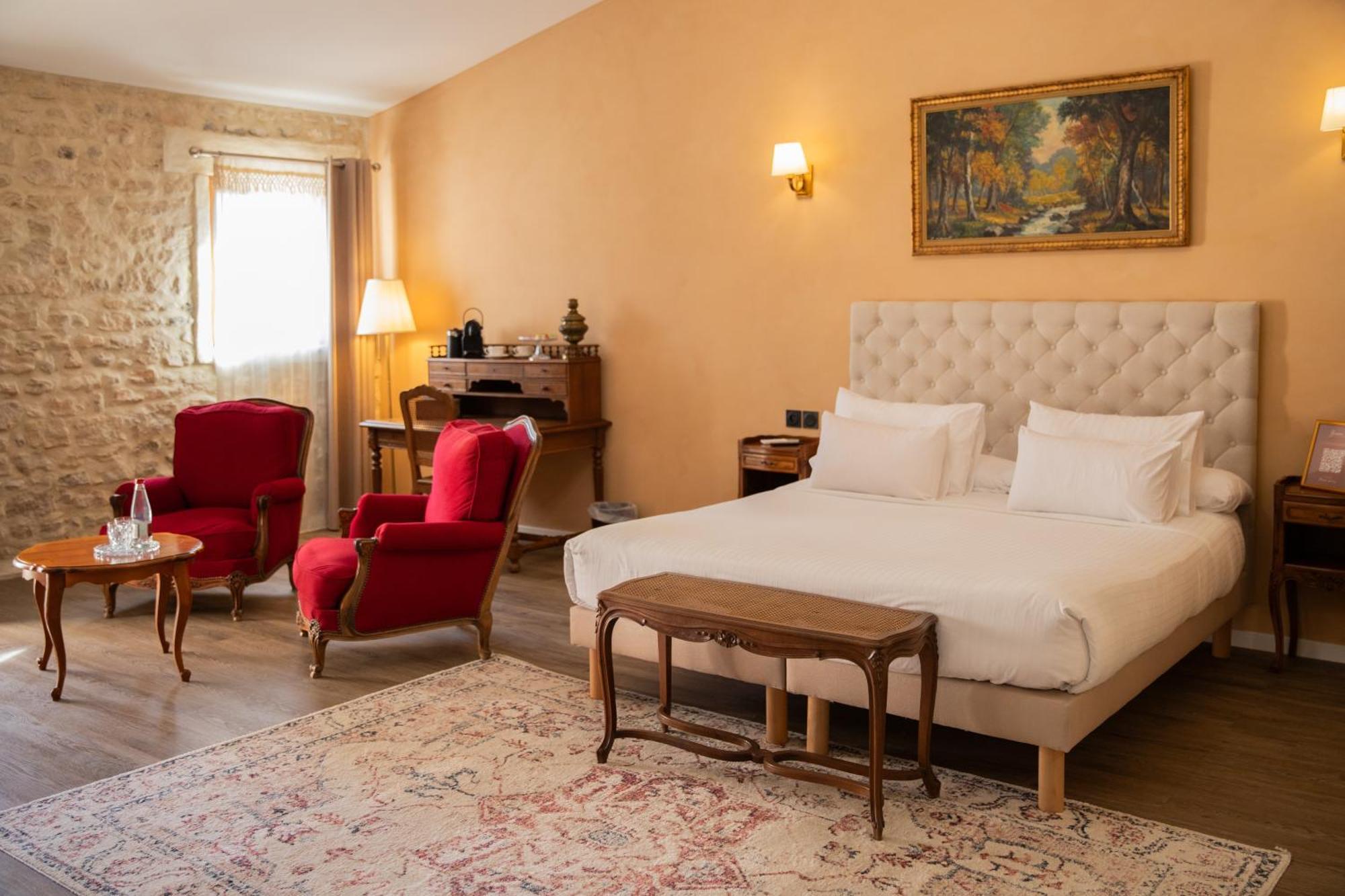 Maison Roucas - Restaurant Et Chambres D'Hotes Solerieux Bagian luar foto