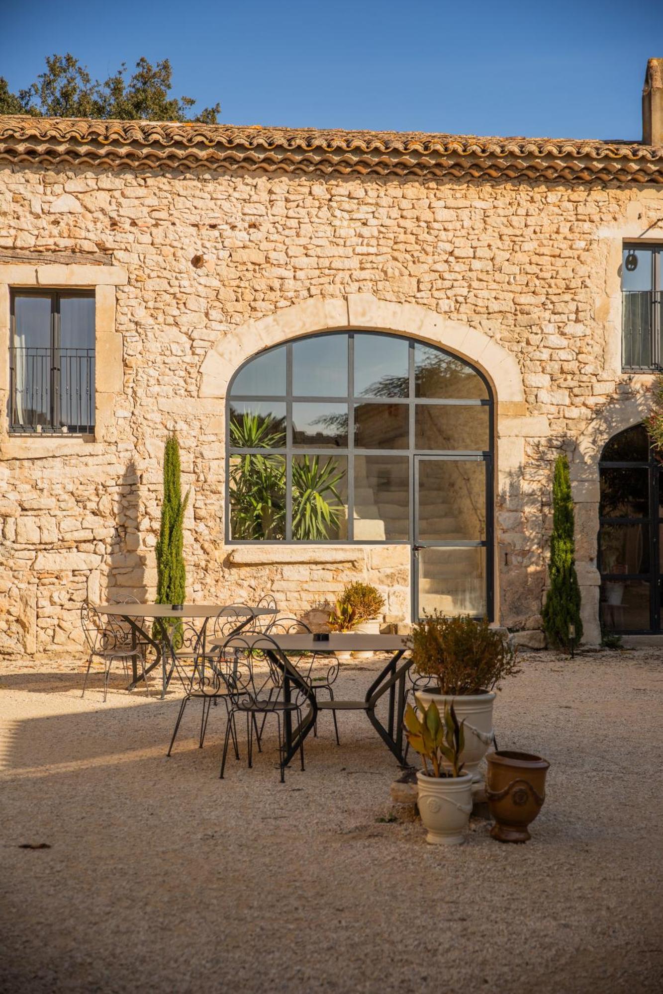 Maison Roucas - Restaurant Et Chambres D'Hotes Solerieux Bagian luar foto